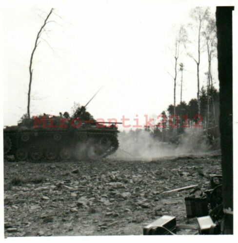 Original  Foto, 2. A.E.A.96, Sturmgeschütz Übung in Wischau, Tschechien, 1942 (1)