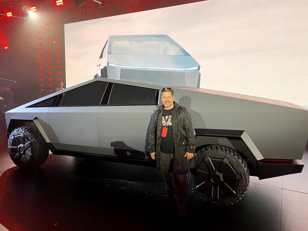 Cybertruck de Tesla hace su aparición más reciente en Michigan