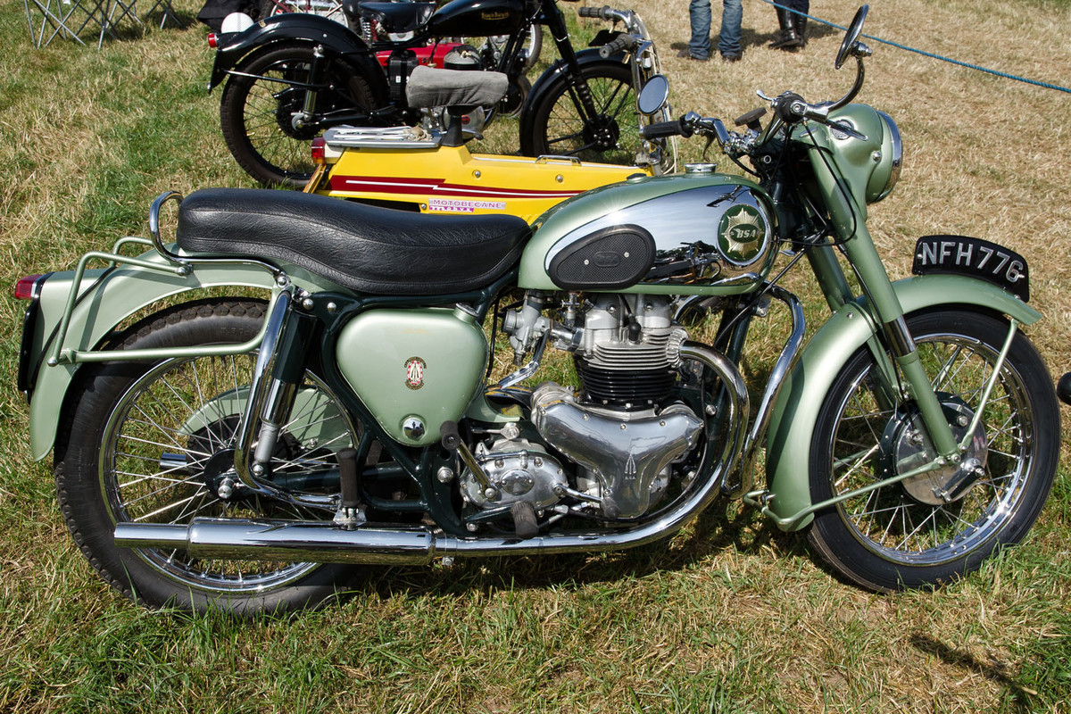 BSA_A7SS_Shooting_Star_(1955)_-_9404509334