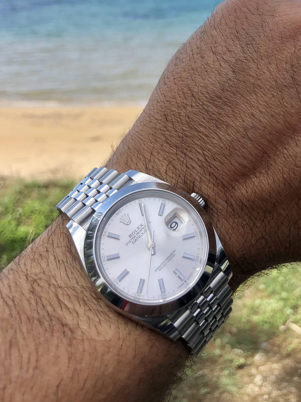 FB61B6C3-E398-4E2A-B02D-6F9CE016D8A0