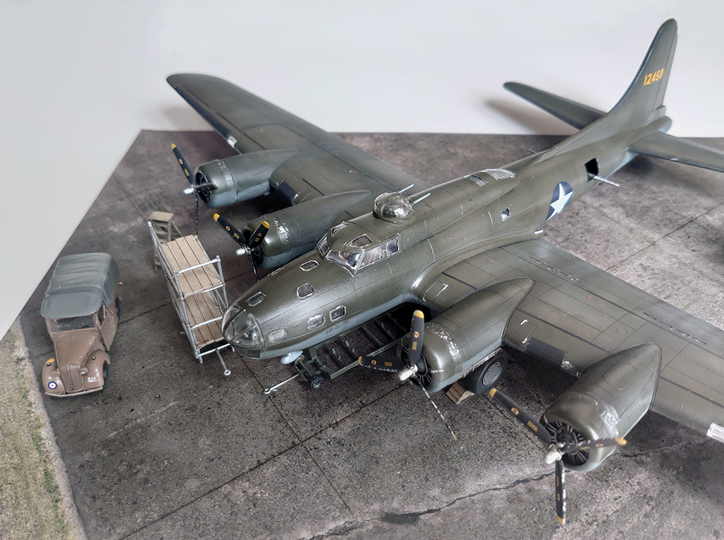 Academy 1/72 USAAF B17E - Ready for Inspection - Aircraft