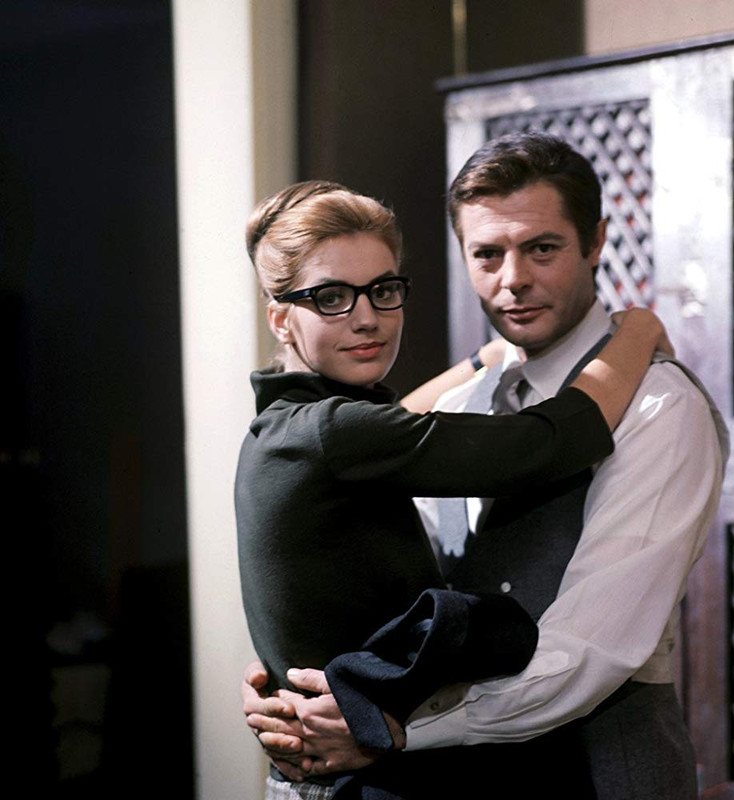 MV5BZjFjZTNiNWYtZjVmNy00ZjRhLTk3NzAtZjk5YjAwOWIzNjI2L2ltYWdlXkEy