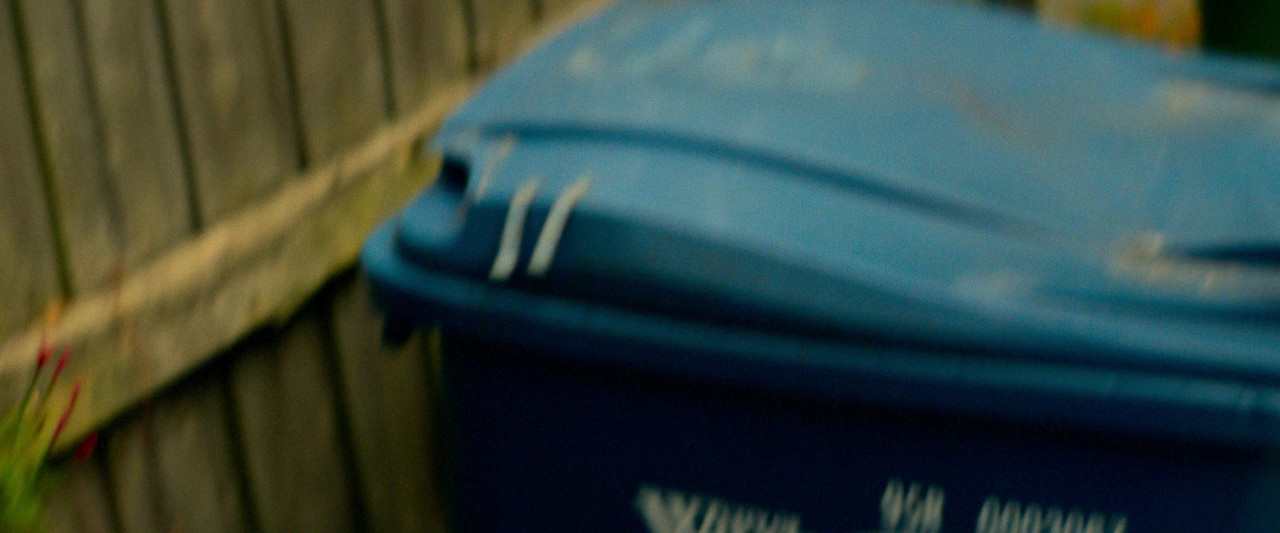 The.Runarounds.S01E01.Pilot.2160p.AMZN.WEB-DL.DDP5.1.H.265-FLUX_000005