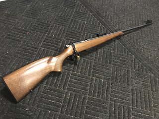 BDB8A63B-3C2C-4D22-B2F9-F3D36626647B