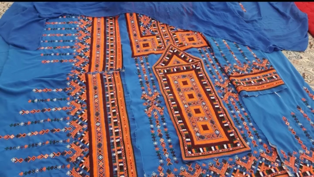 لباس ست زنانه بلوچی رنگ آبی بزرگسال