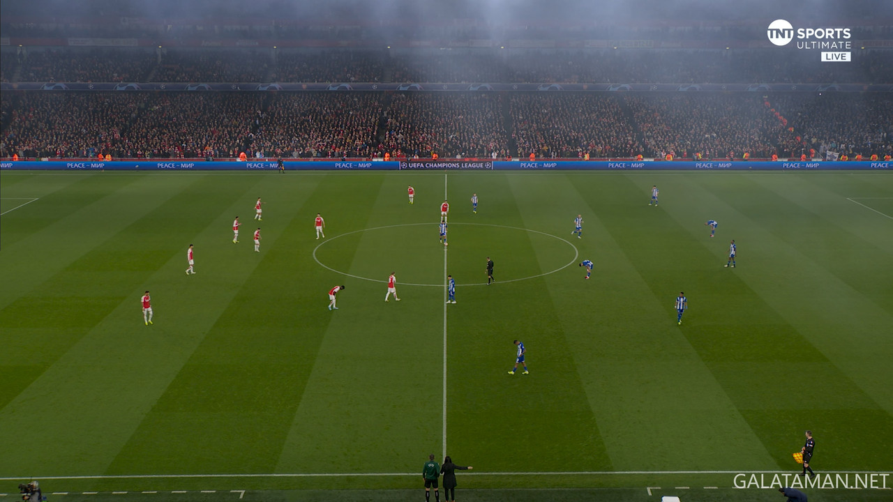 03-12_20-49-02_TNT Ultimate UHD - Sat Feed (live event)_Arsenal vs FC Porto.ts_snapshot_11.19.841