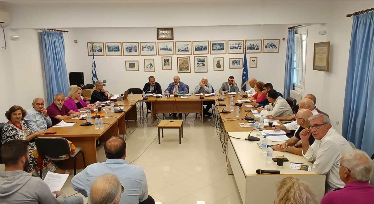 ΚΑΤΑ ΤΗΣ ΓΚΡΙΖΟΠΟΙΗΣΗΣ ΤΩΝ ΝΗΣΙΩΝ ΤΟ ΠΕΡΙΦΕΡΕΙΑΚΟ ΣΥΜΒΟΥΛΙΟ