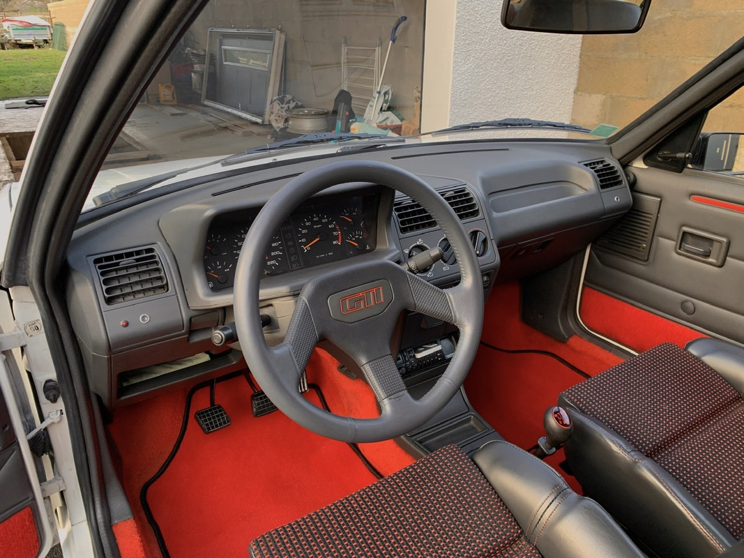 3B712294-DBDD-4F8C-A1DC-A9EFC8E4B6A2