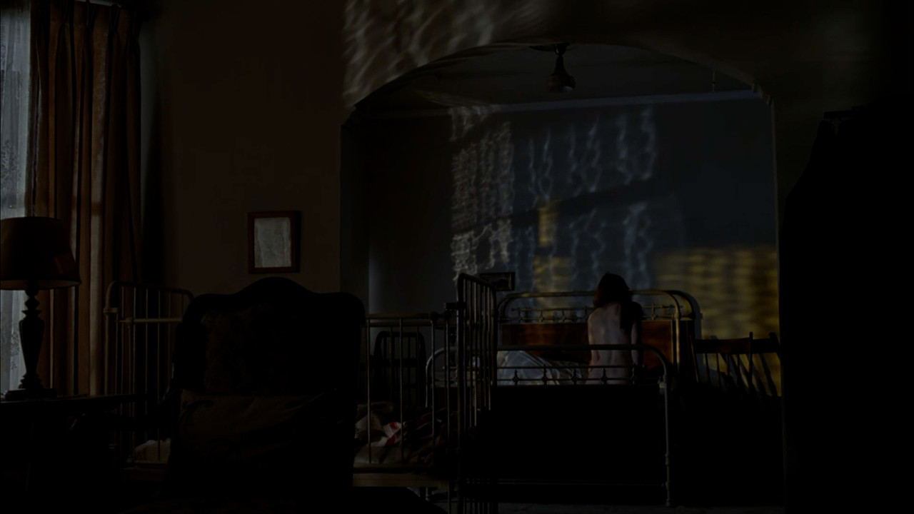 Christiane.Seidel_Boardwalk.Empire.s3.00_01_09_10.Still006