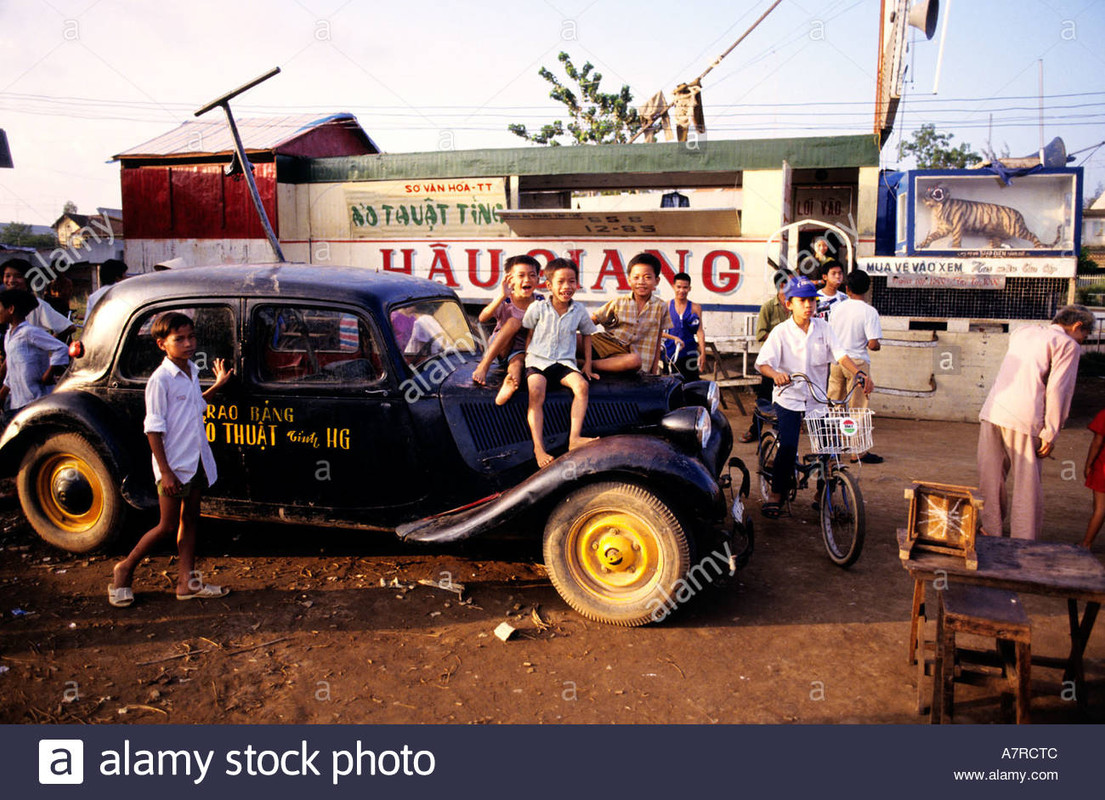 vietnam-saigon-ho-chi-minh-city-cholon-old-tract