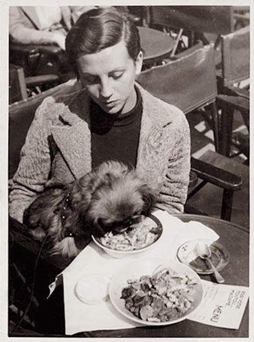 robertcapa-gerdataroaycafe.jpg
