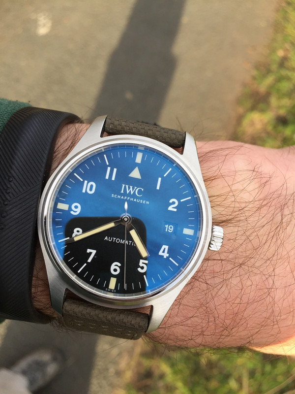 B7D10F73-20C7-4F39-AEE9-5CB350972D70