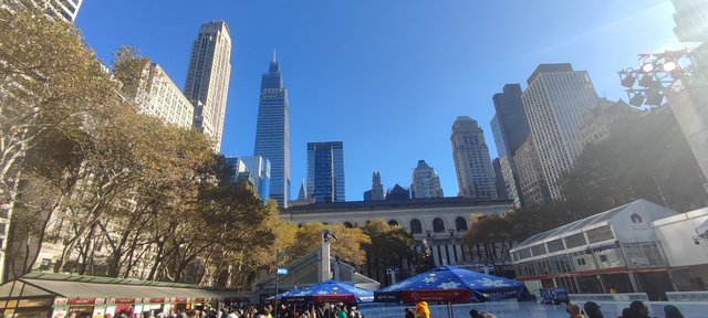 Nueva York y Cataratas del Niágara 2023 - Blogs de America Norte - Rockefeller, Top of the Rock, desfile y sorpresa en Times Square (35)