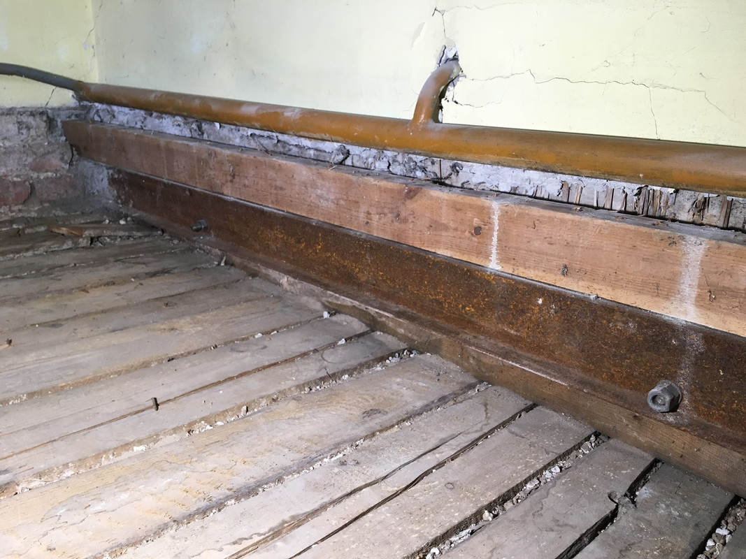 38818125_2320686574625434_2591383138110275584_n