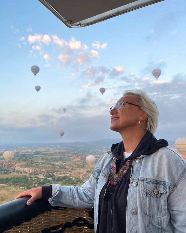 64885F8C-5D8C-4D41-B4F0-B1DA269EBB3B