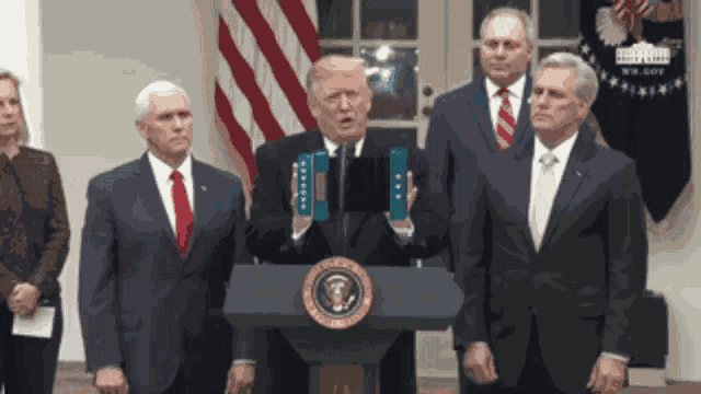 3-CB2859-F-8361-4160-B8-AD-52-F78-ECDD2-A0.gif