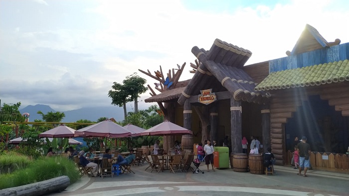 Kuliner di Saloka Theme Park