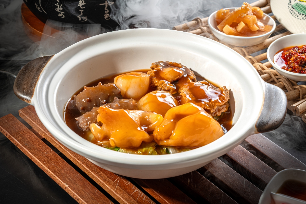 A Treasured Cantonese Classic at Wah Lok Braised Abalone Buddha Jumps Over the Wall — Carlton Hotel