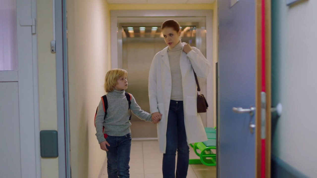 01.Poka.idut.chasy.2023.WEB-DL (1080p)_00_13_53_00_55