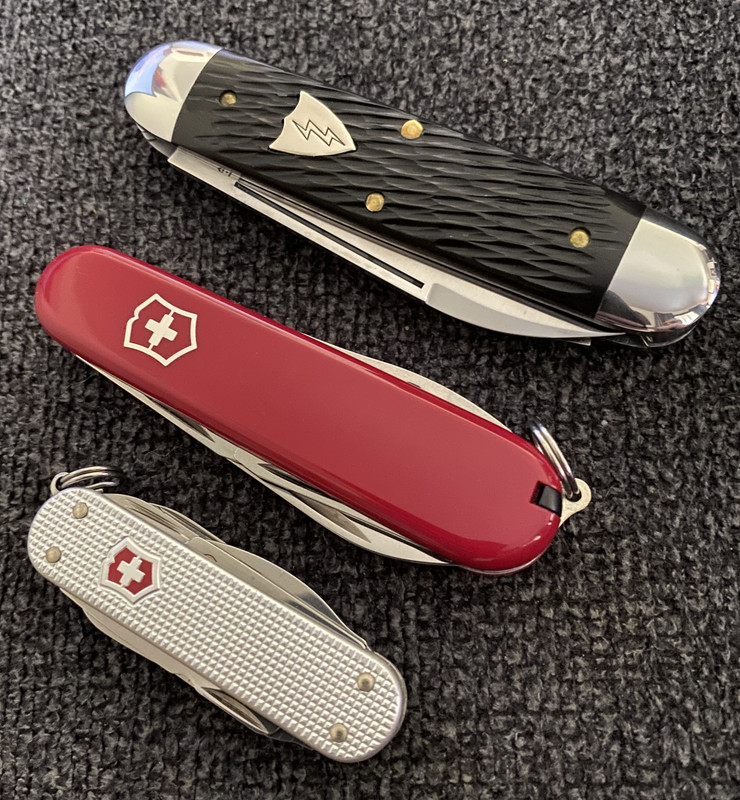 600ABC31-158E-4E0B-A3AE-8DFA332EFBF9