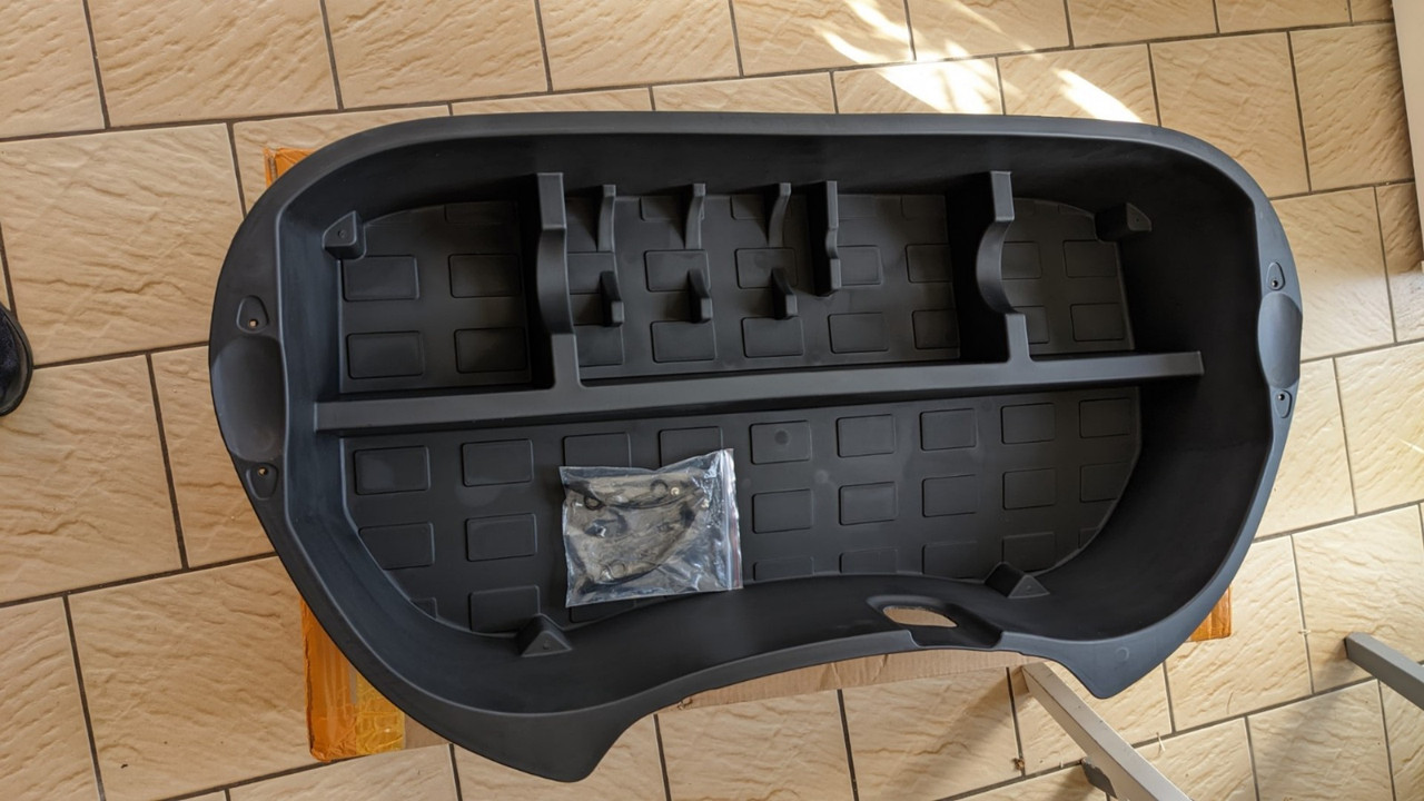 Coffre avant rangement (5)