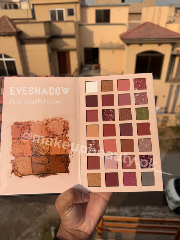 Mocallure Ultimate Utopia Makeup Book Palette - image 2