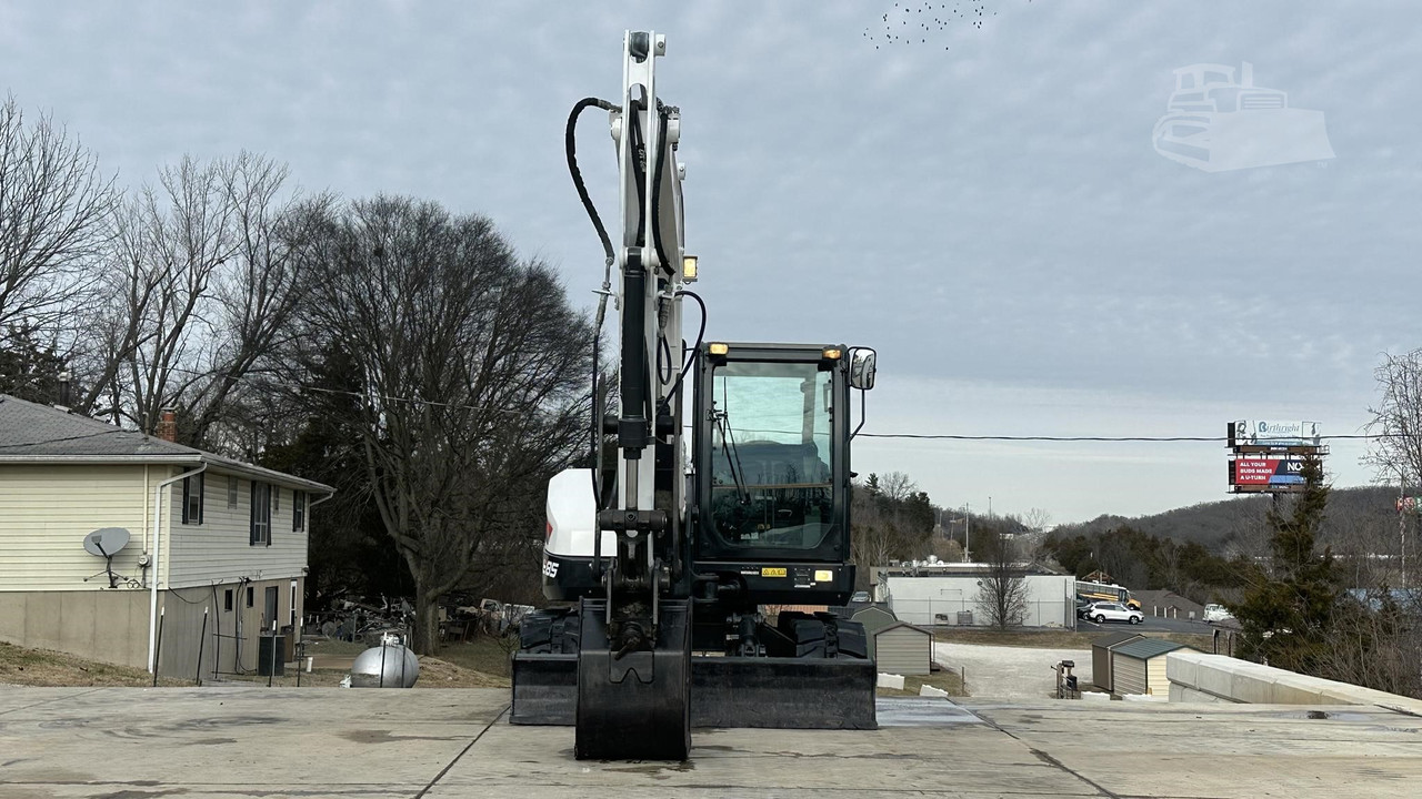 Vehicle thumbnail 13