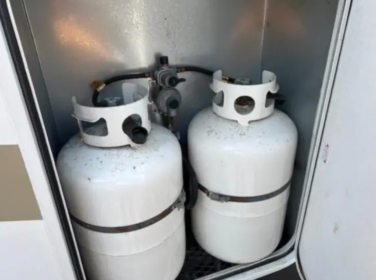 Vehicle thumbnail 12