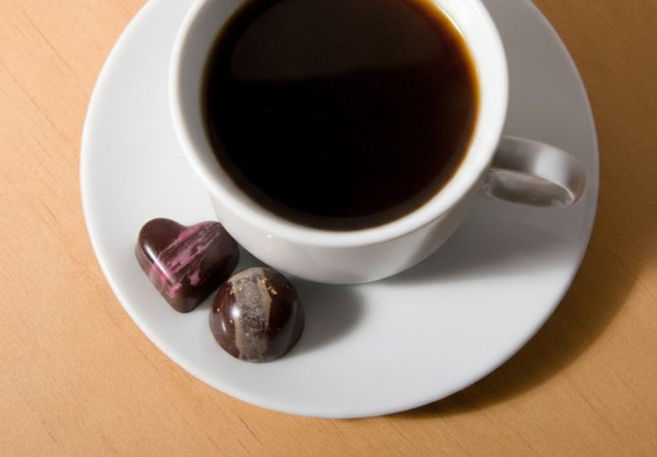 深煎りコーヒーとチョコレートのセット