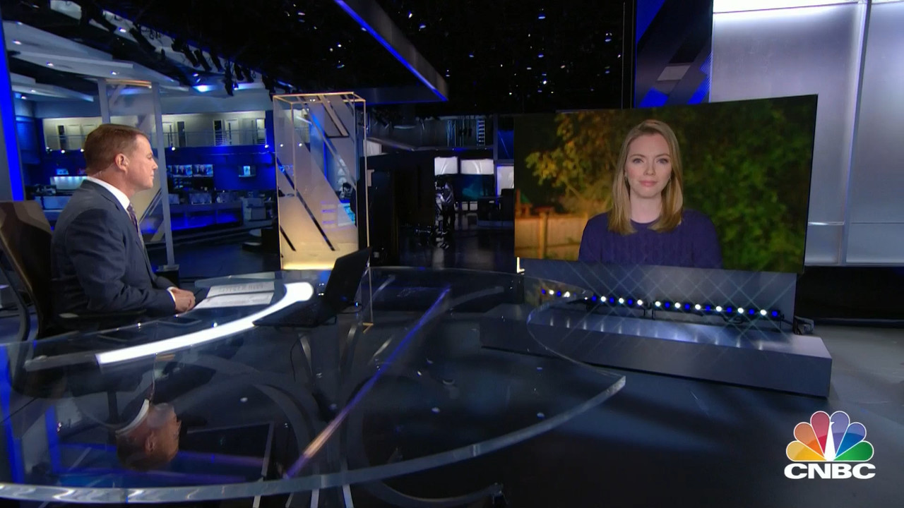 10.26 - 23.00.00 - The News with Shepard Smith. {Season  Season1}.ts_snapshot_00.04.38.666