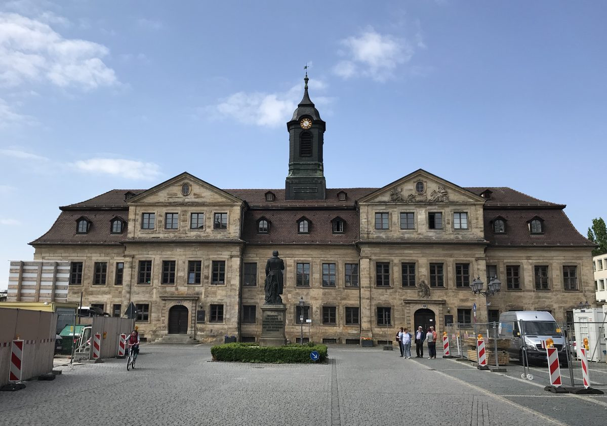 bayern-bayreuth-Jean-Paul-Platz-Ehemaliges-Weisenhaus-2018-05-04-11-44-21-812