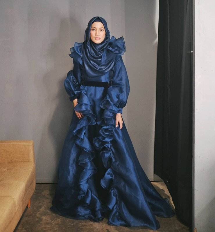 Alyssa Soebandono adalah aktris, pembawa acara, dan penyanyi berkebangsaan Indonesia.