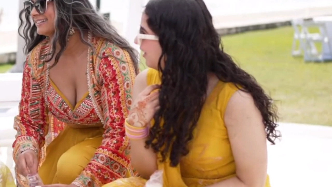 Hot Sexy desi Girls tits and cleavage in different costumes mp4 snapshot 00 19 820