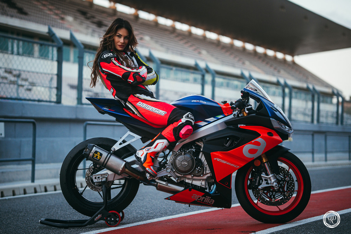 FF8ABC36-3099-4852-A27D-D9BAB716F245