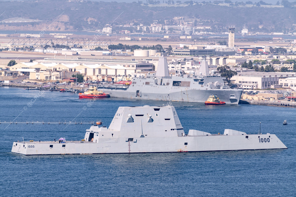 [US NAVY] USS ZUMWALT - Page 2 Image