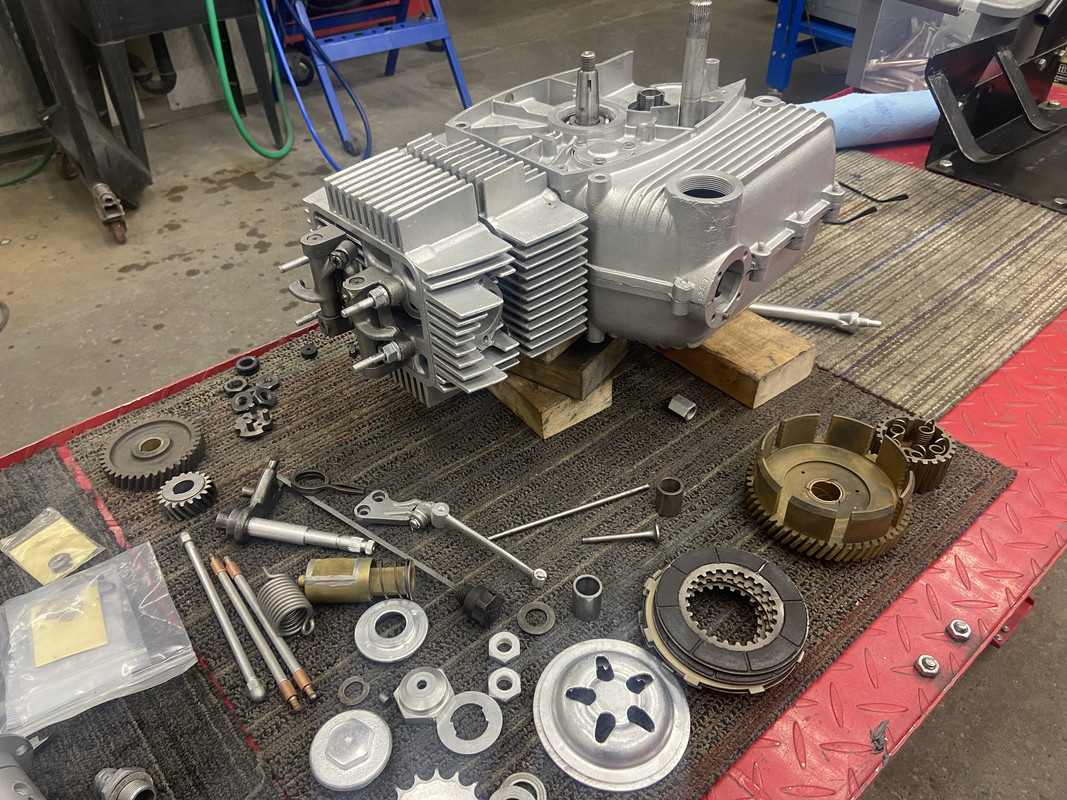 1FA8DB21-0C29-4F35-B039-A5D3D373078A