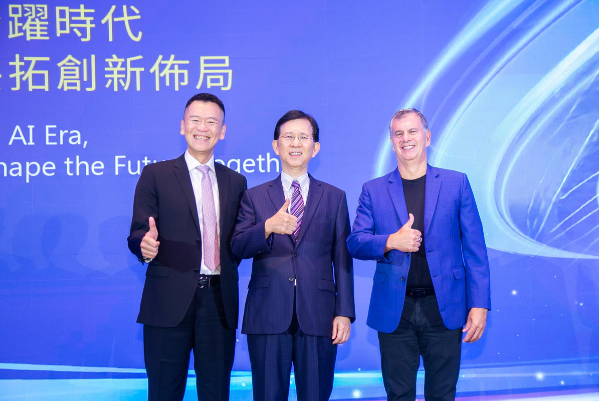 微軟亞洲規模最大的旗艦級 AI 活動 DevDays Asia 2024 亞太技術年會今(12)日盛大開幕,邀請數位發展部部長黃彥男、台灣微軟總經理卞志祥及微軟全球資深副總裁暨亞洲首席技術長 Mark Souza 蒞臨現場共同揭開序幕。 微軟亞洲規模最大的旗艦級 AI 活動 DevDays Asia 2024 亞太技術年會今(12)日盛大開幕,邀請數位發展部部長黃彥男、台灣微軟總經理卞志祥及微軟全球資深副總裁暨亞洲首席技術長 Mark Souza 蒞臨現場共同揭開序幕。