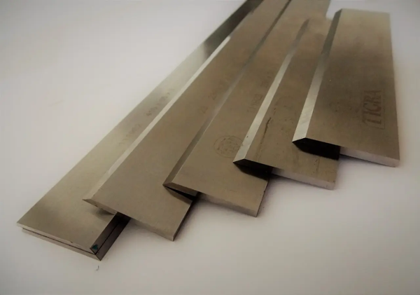 Kak-vybrat-nozh-dlya-fugovalnogo-stanka-foto-2