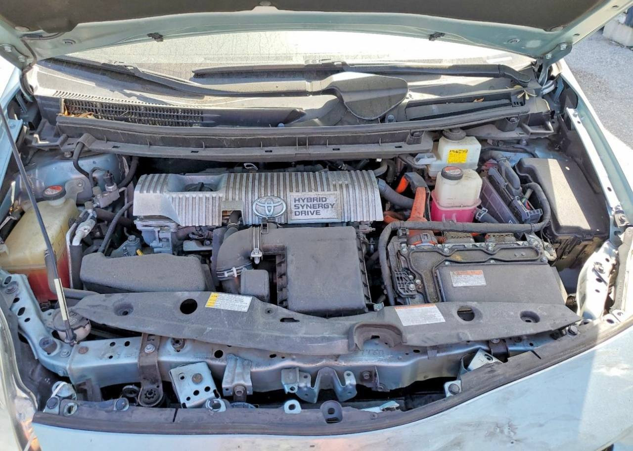 Toyota PRIUS TWO