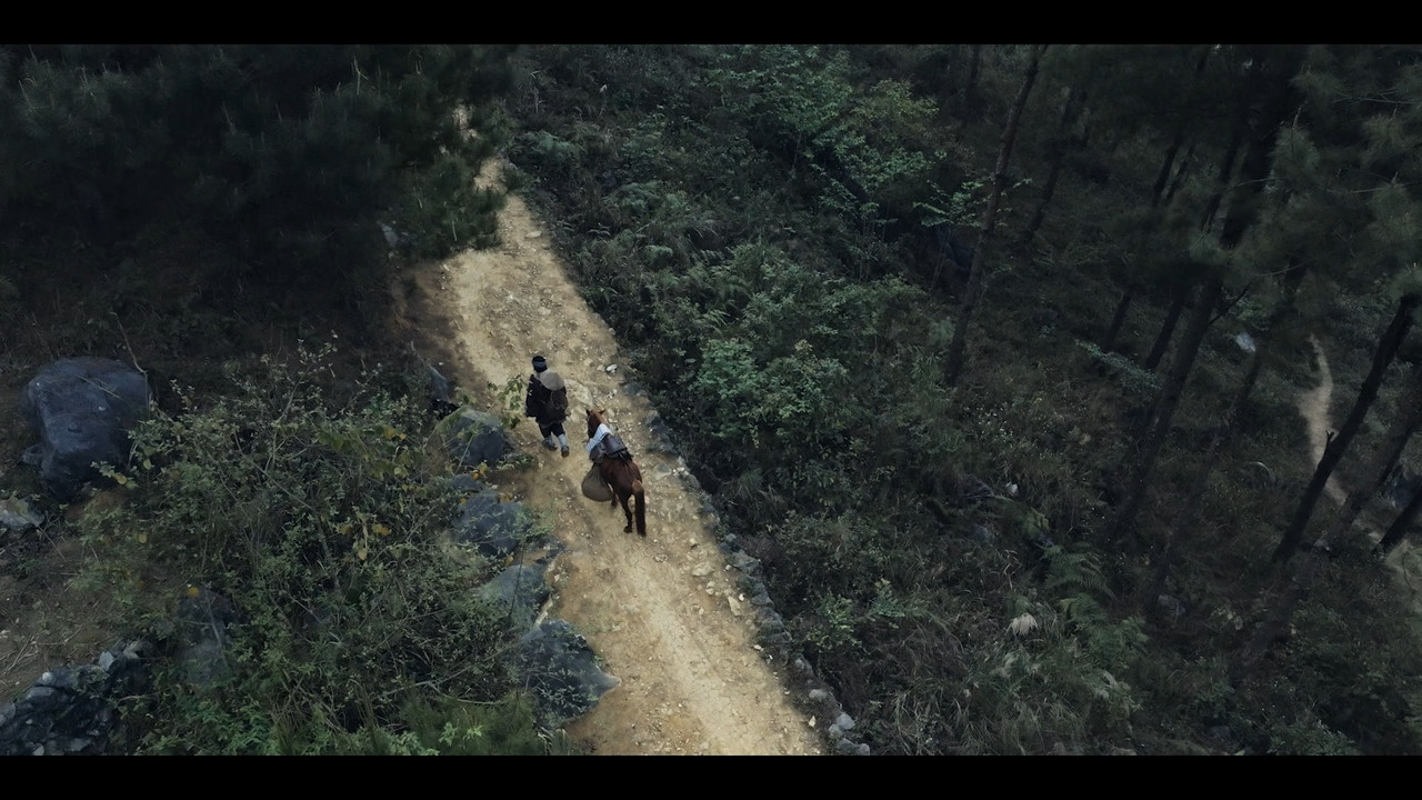 Hellbound.Village.S01E01.Message.from.the.dead.1080p.NF.WEB-DL.DDP2.0.H.264-YODA.mkv_snapshot_04.05.