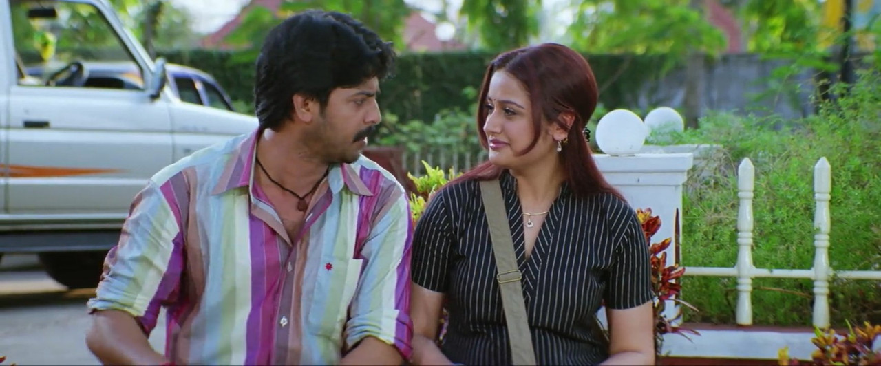Oru Naal Oru Kanavu 2005 WebRip [Tamil] 480p, 720p ESub Screenshot