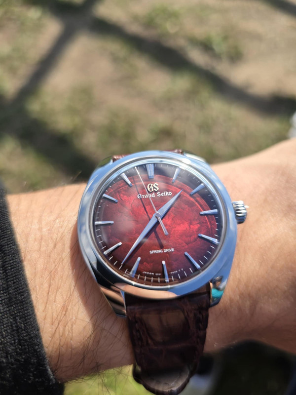 grand-seiko-sbgy035-my-first-luxury-watch-v0-85pave1ey47e1