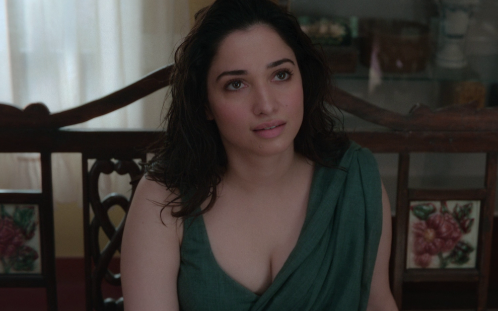 Beautiful Actress Tamannaah Bhatia Nude Sex Scene From Lust Stories 2