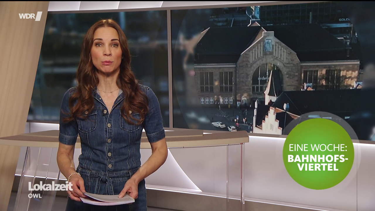 Kristina Sterz WDR Lokalzeit OWL 24 04 2026 90X Caps 64