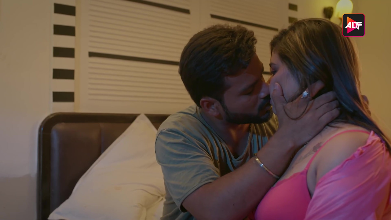 vlcsnap-2025-06-10-01h36m00s692