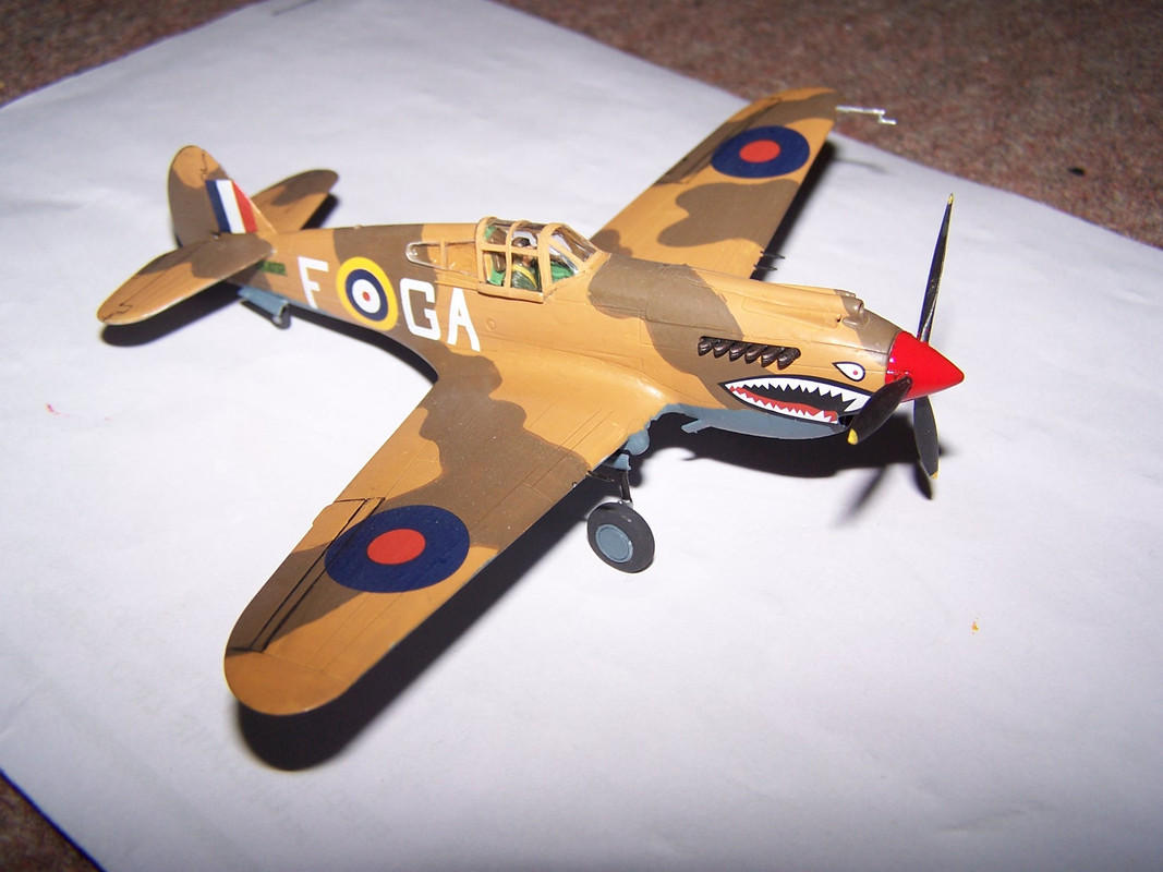 Airfix_P40B_RedNose-FS