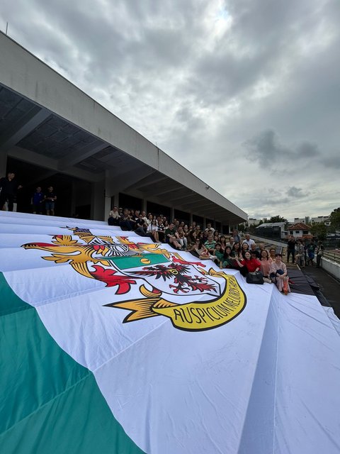 22E0C1FD-CB75-4A30-8E89-0AC2D8CE1B96