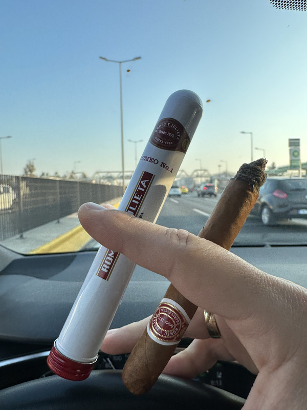 FFC16BDD-BBDE-4292-84E8-D9E88F4889F2