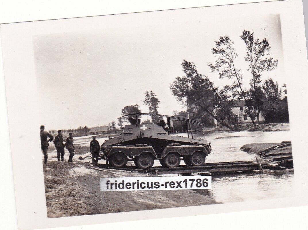 Foto Sd.Kfz. 263 mit Rahmenantenne 8 Rad Späh Panzer Tank