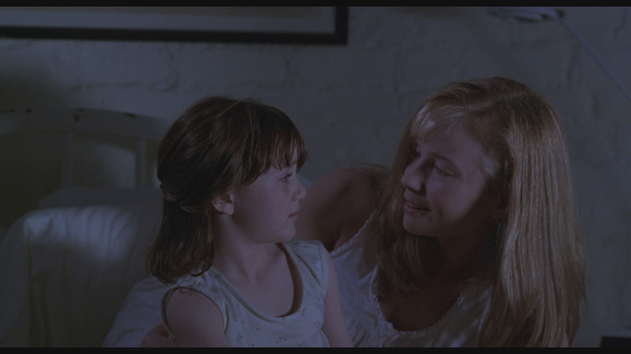 The Hand That Rocks the Cradle (1992) BDRemux.mkv_20230117_233902.015